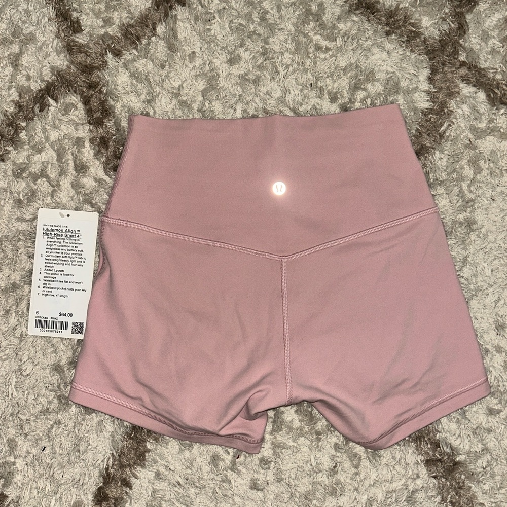 Lululemon Align
High-Rise Short 4"
